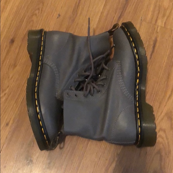 Doc Martin Boots - Picture 3 of 3